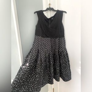 Black & White semi-formal Dress with taffeta full skirt dress with black top